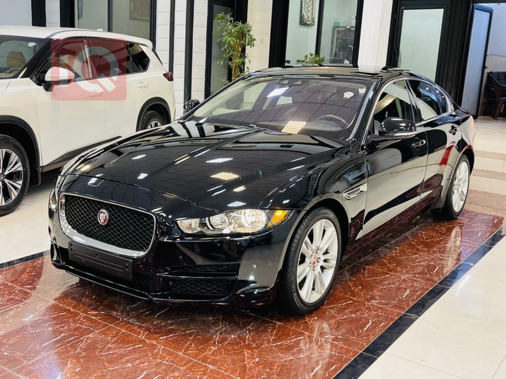 جاگوار XE